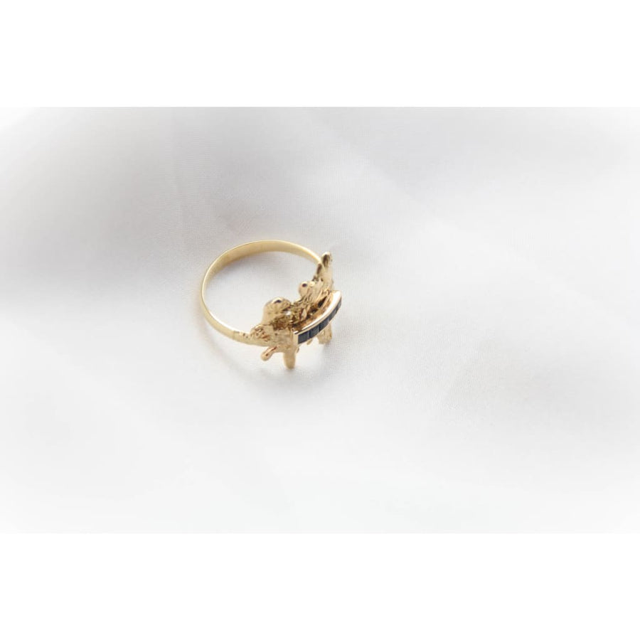 Bague Flaque d'Or embellie par des Saphirs - bijouterie-marinellor.myshopify.com - C'est une création UNIQUE de la Bijouterie Marinell'OR à Ingersheim en Alsace. 